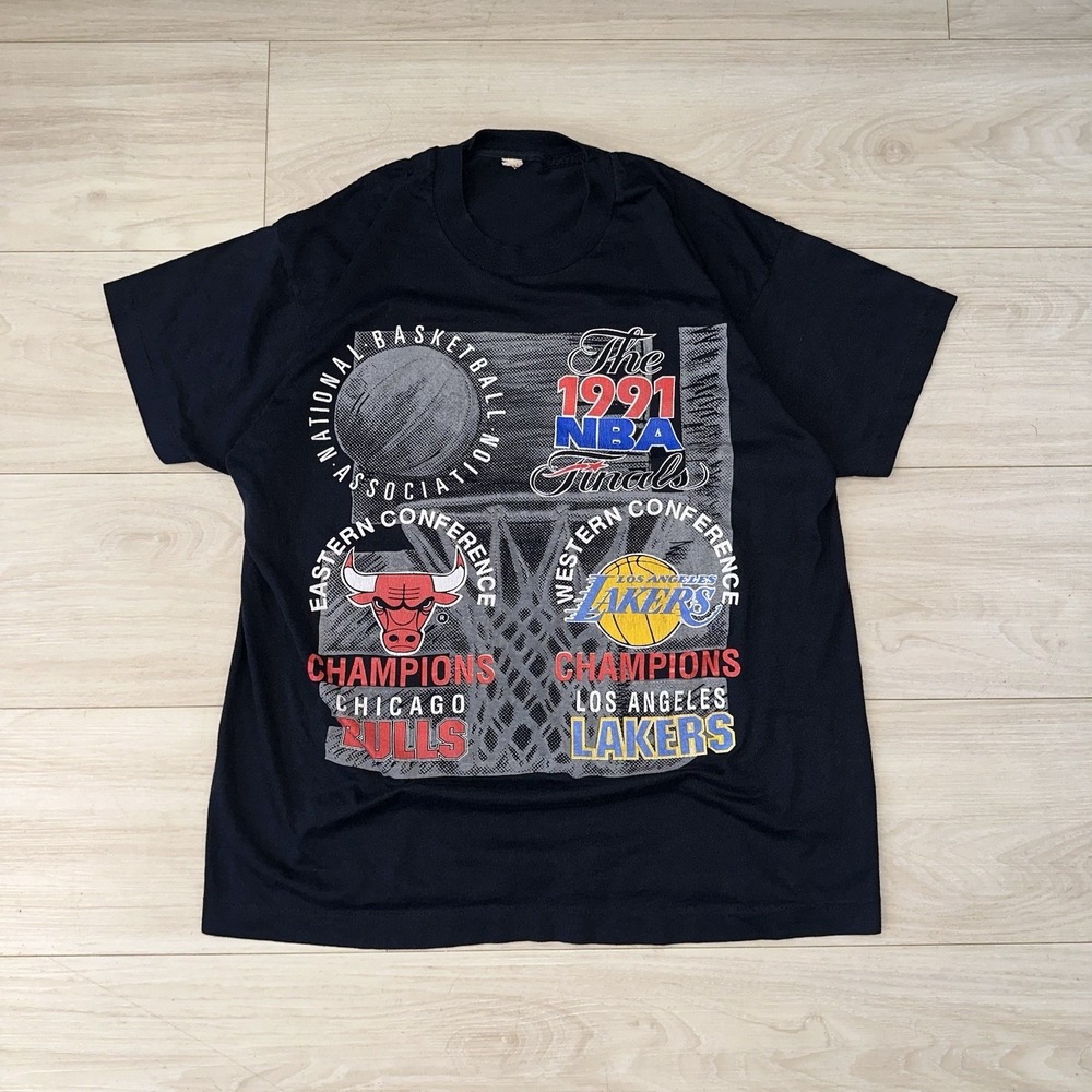 Vintage Chicago Bulls 91 Finals Jordan vs Magic Johnson lakers T Shirt‎ Size M-L